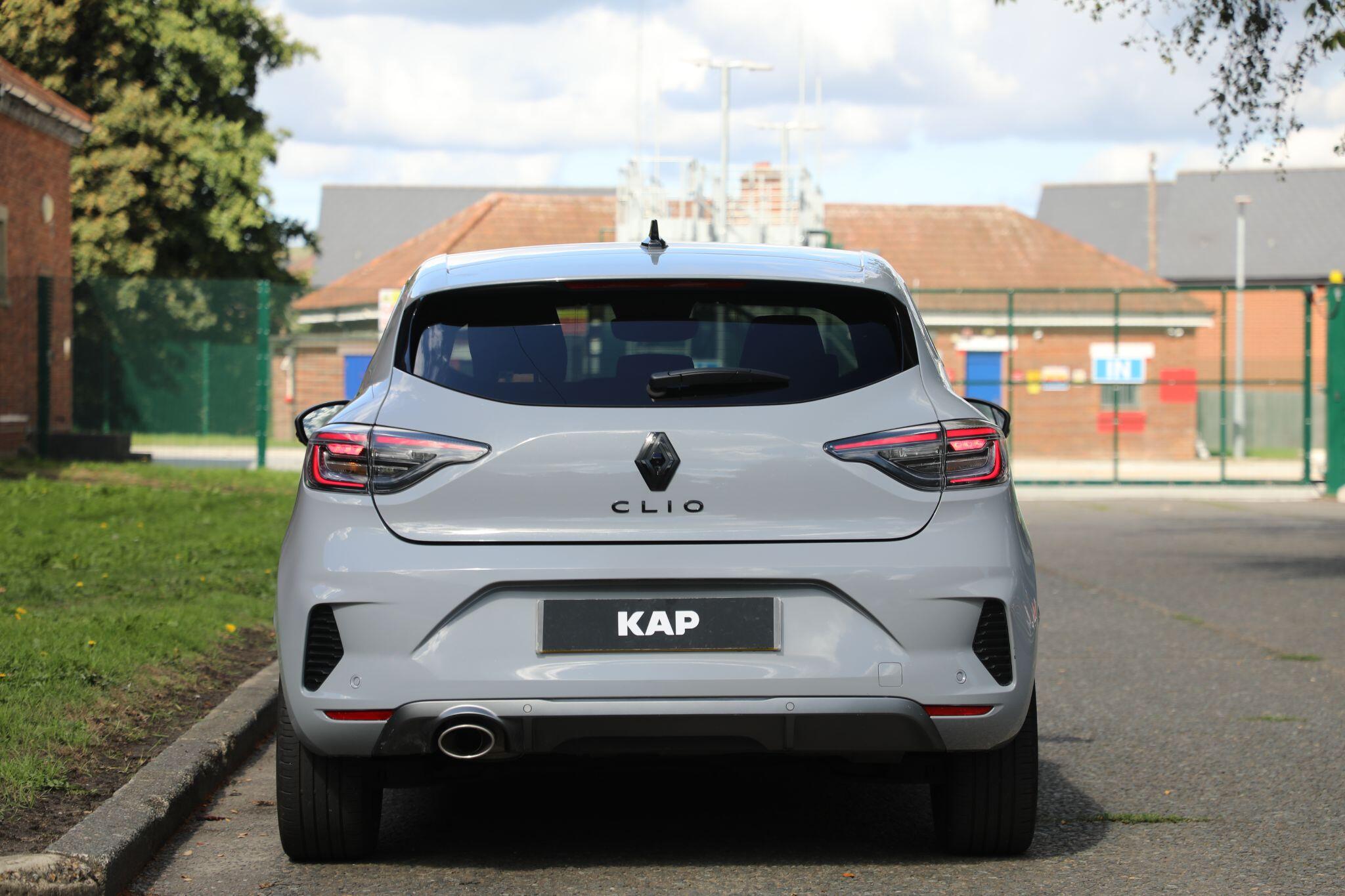 Large vehicle image